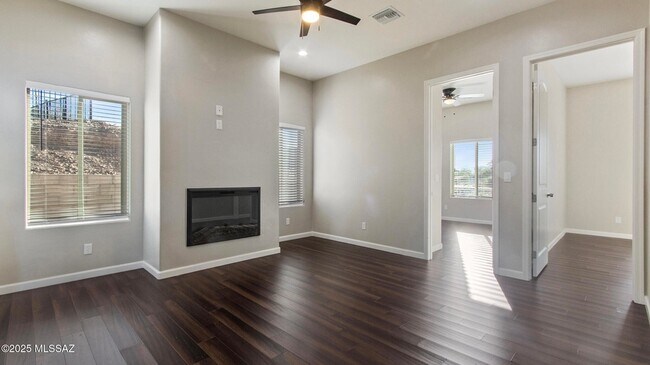 Building Photo - 1251 Avenida Gandara