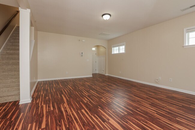Building Photo - The Landing at Mill Creek community!  Washer / Dryer included