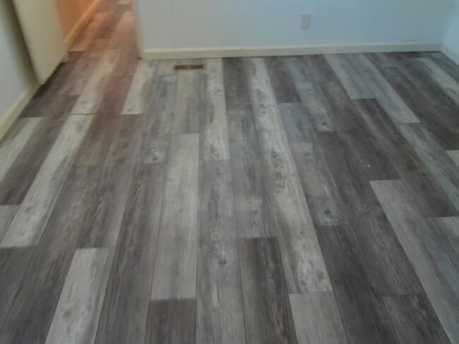 Building Photo - 5934 Cohn Ave