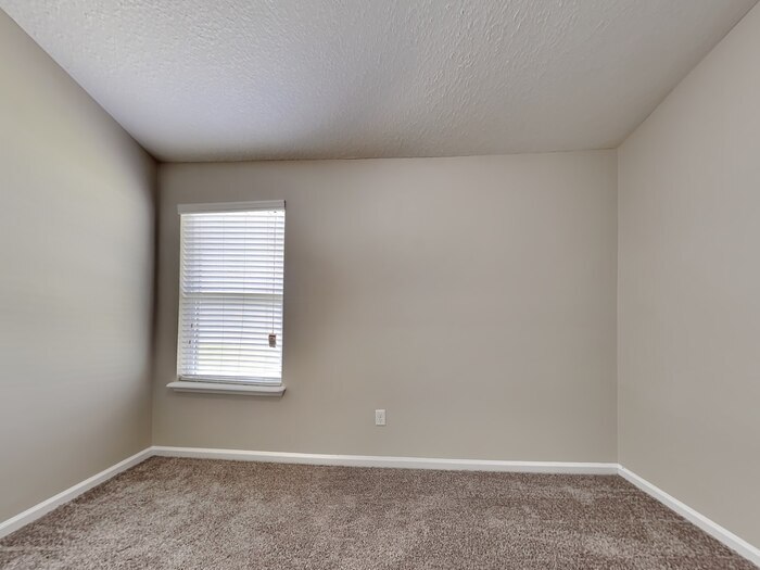 Building Photo - 83195 Purple Martin Dr