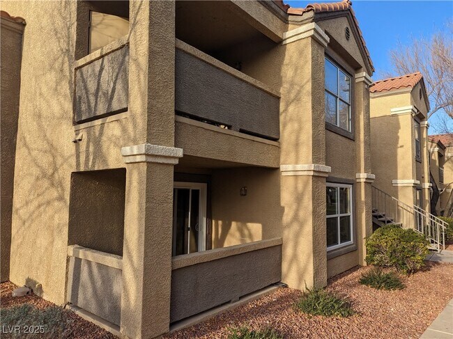 Primary Photo - 2300 E Silverado Ranch Blvd