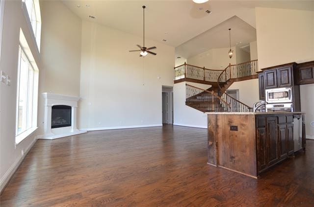 Building Photo - 964 Park Ridge Dr