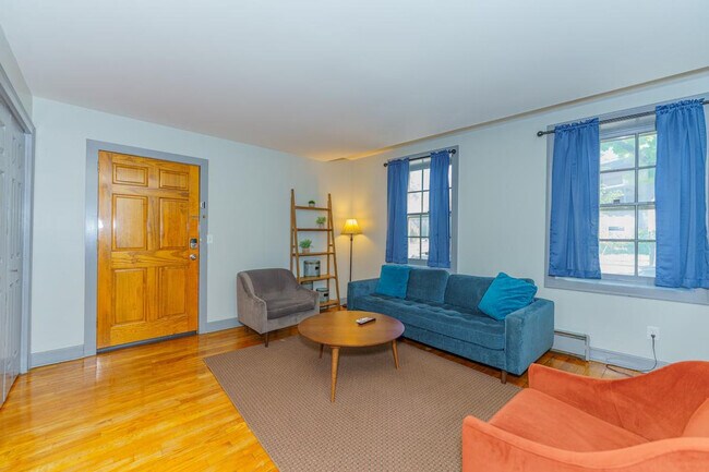 Building Photo - 12 S Mall Arterial