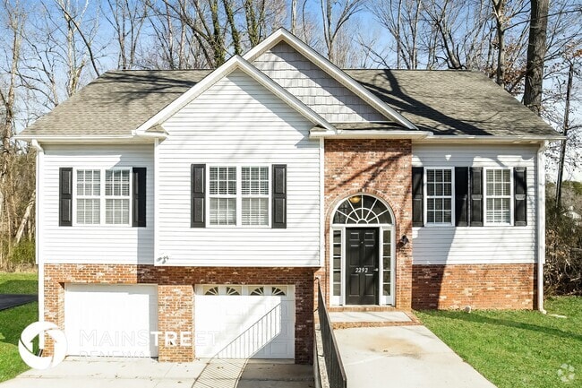 Building Photo - 2292 Briar Glen Rd