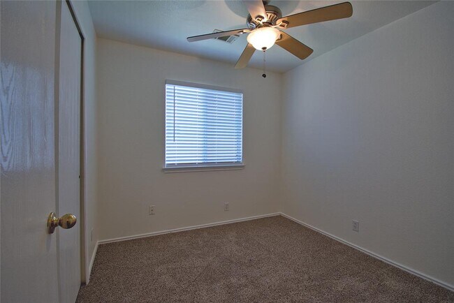 Building Photo - 16418 Hamilton Point Cir