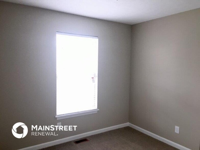 Building Photo - 10414 Pebblestone Cir