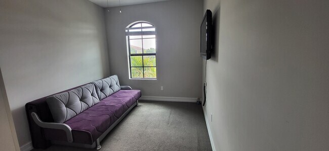 Building Photo - 10207 Akenside Dr