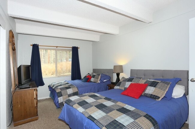 Building Photo - 2 bed, 2 bath in Breckenridge! Winter seas...
