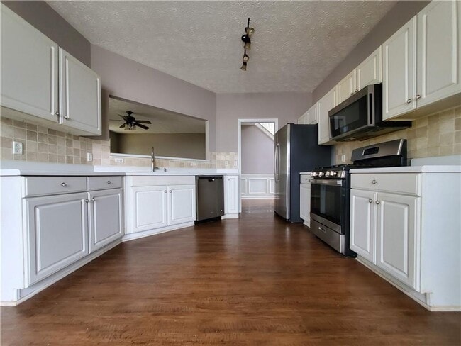 Building Photo - 13375 Avensong Ives Way