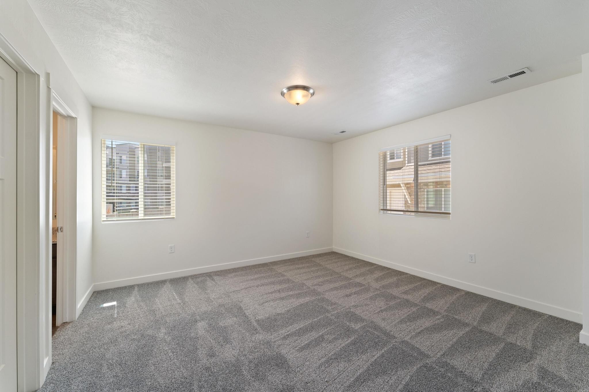 Building Photo - 14861 S Marble Rock Way