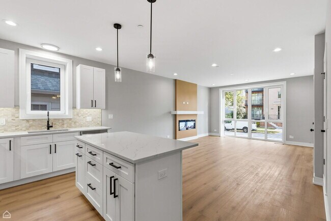 Building Photo - 2718 Budd St