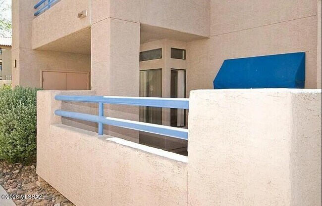 Building Photo - 7924 E Colette Cir