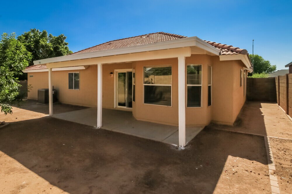 Building Photo - 727 N Sulleys Dr