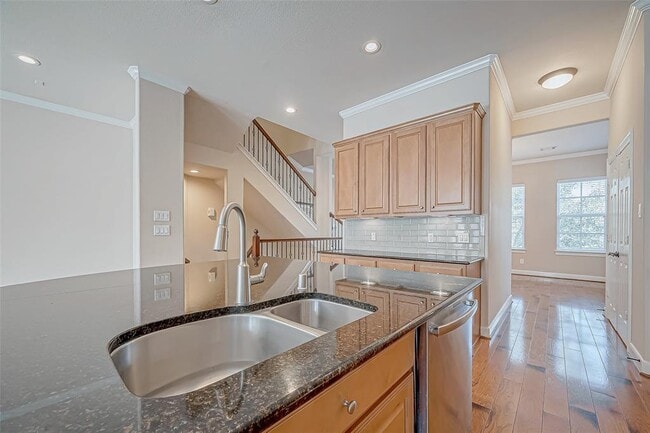 Building Photo - 38 Islewood Blvd