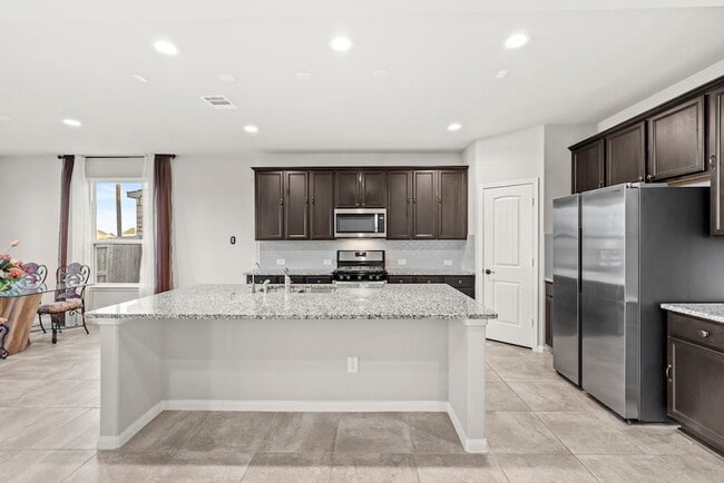 Building Photo - 3506 Lake Bella Megan Dr