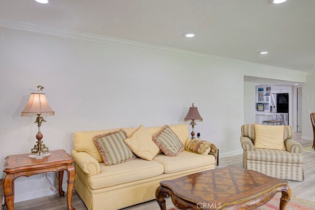 Building Photo - 5500 Paseo Del Lago W