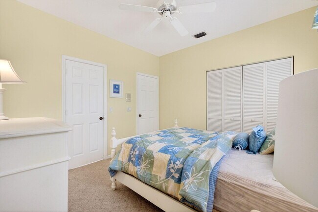 Building Photo - 6483 Wild Olive Ln