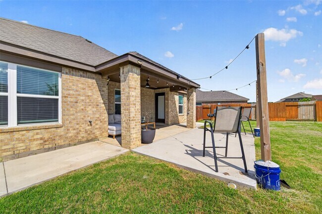 Building Photo - 16307 Rockdale Landing Dr