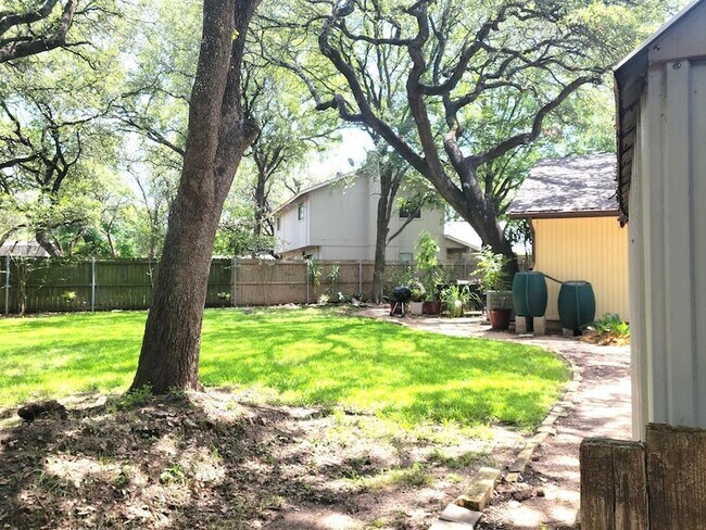 Building Photo - 6904 Argonne Forest Cove