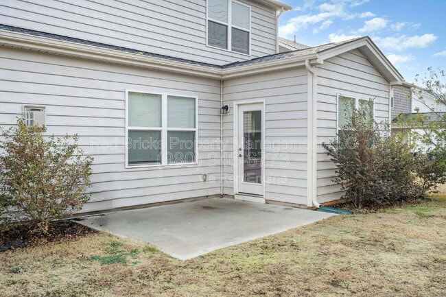 Building Photo - 19016 Yellow Birch Dr