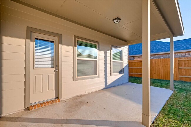 Building Photo - 983 Golden Willow Ln