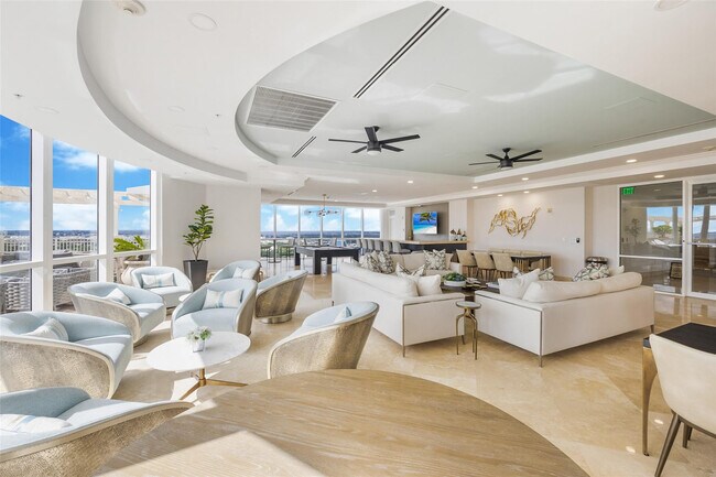 Building Photo - 511 SE 5 Ave