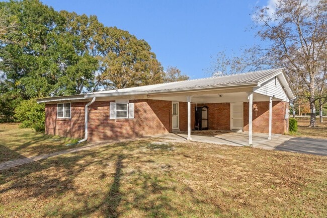 Building Photo - 3 bedrooms 2 bathroom