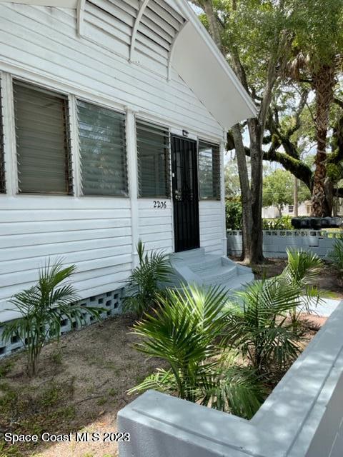 Building Photo - 2206 Irwin St