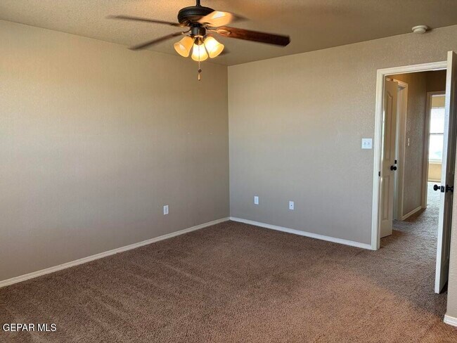 Building Photo - 7029 Copper Town Dr