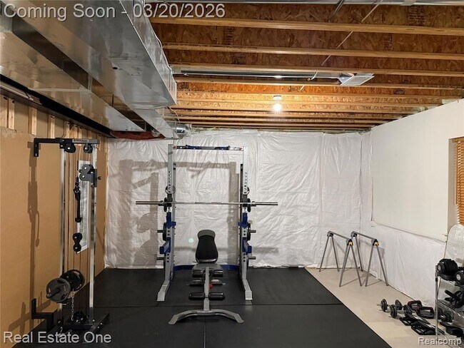 Building Photo - 58206 Sunflower Cir N