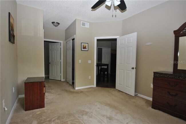 Building Photo - 13103 Mulberry Park Dr