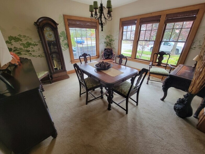 Building Photo - 1603 1st Ave S