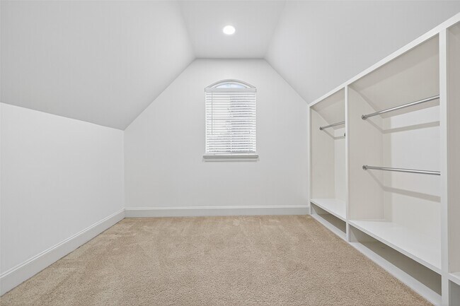 Building Photo - 6 S Berryline Cir