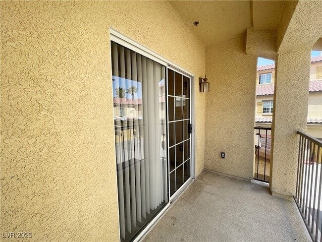 Building Photo - 5945 Palmilla St