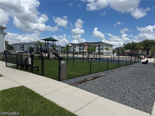 Building Photo - 3939 Pomodoro Cir