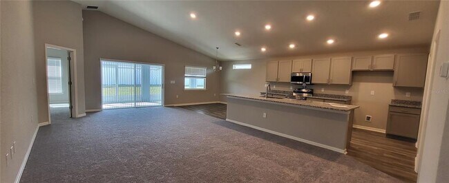 Building Photo - 6501 Polly Ln