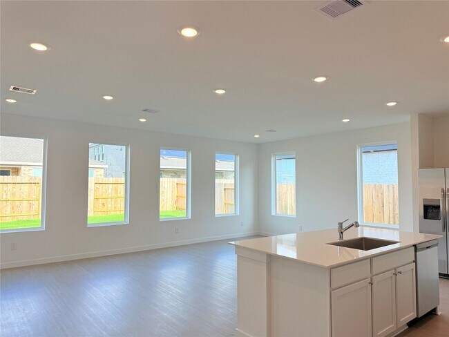 Building Photo - 16538 Mesquite Fld Dr