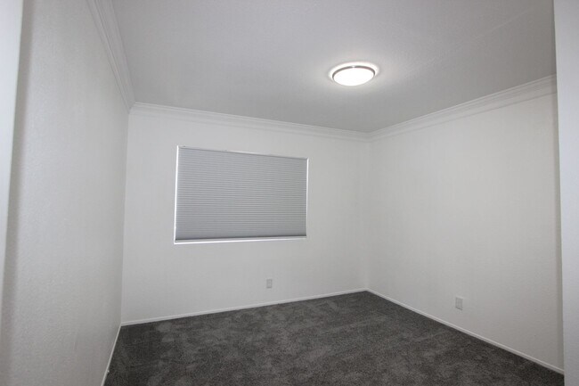Building Photo - 4095 Thorn St