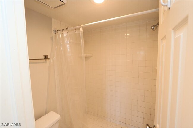 Building Photo - 1155 Mainsail Dr