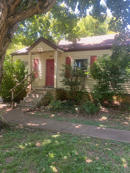 Primary Photo - 2610 Flamingo Dr