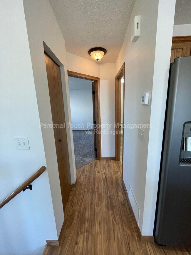 Building Photo - 2320 5th St W