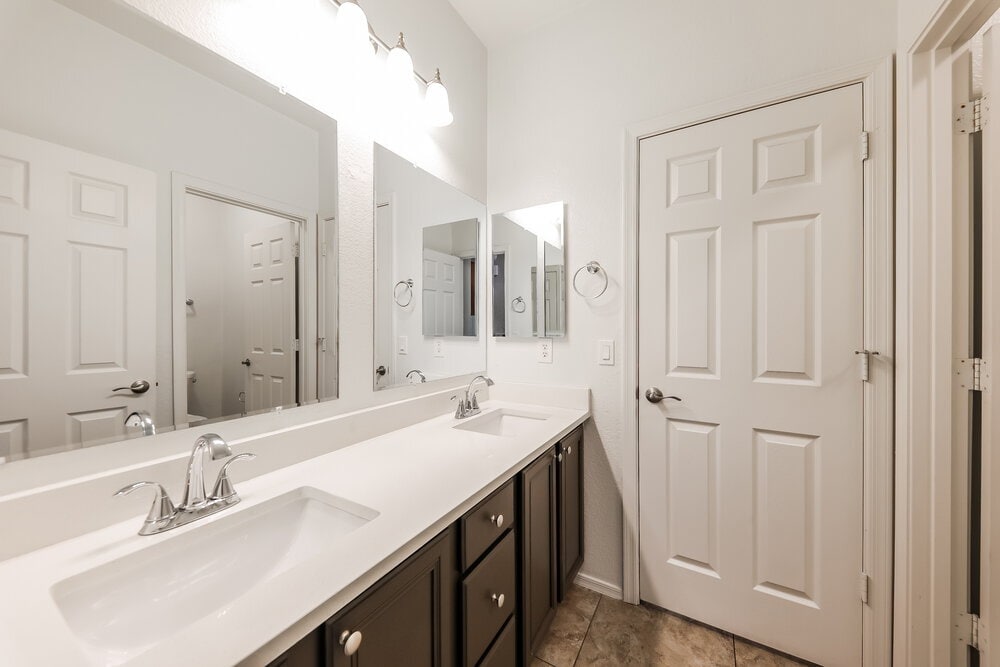 Building Photo - 14338 W Crocus Dr