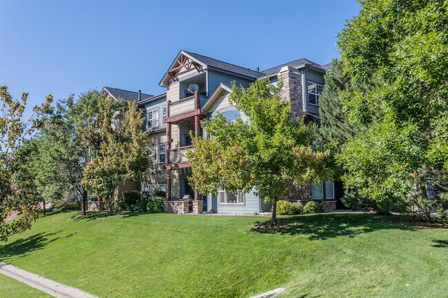 Building Photo - 5220 Boardwalk Dr