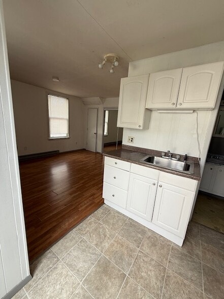 Building Photo - 227 8th St S