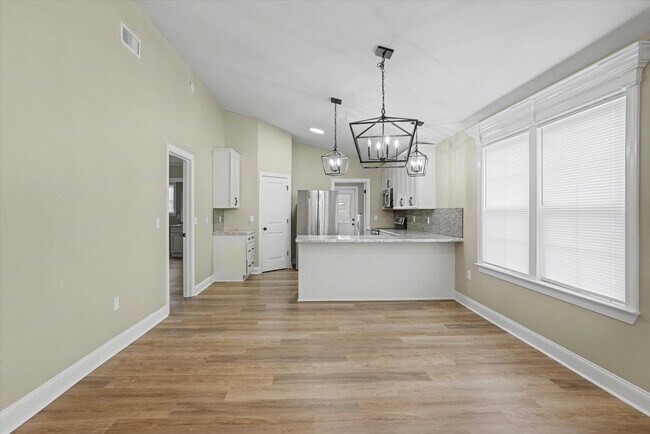 Building Photo - 28 Sudai St