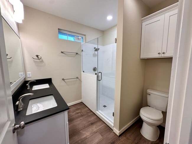 Building Photo - 3 Bed House Close to Historical Downtown Bryan