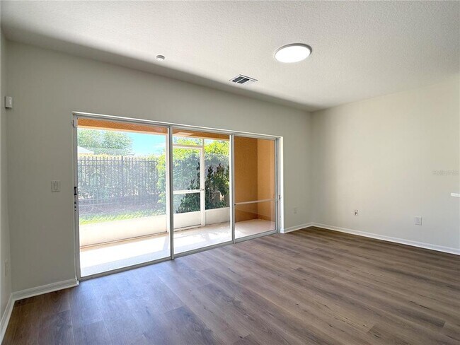 Building Photo - 538 Bexley Dr