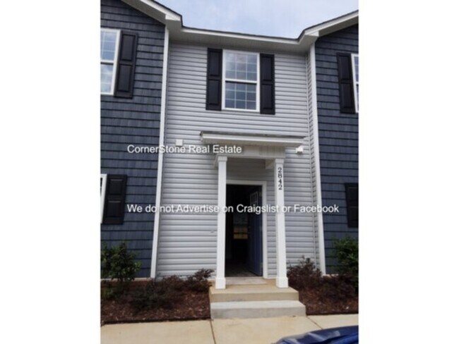 Building Photo - 2856 Little Dr