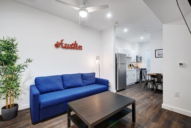 Building Photo - West Campus 2x1 @ Avia Apartments