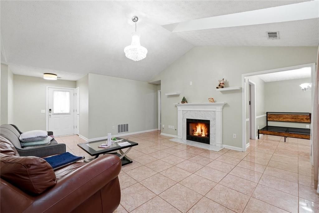 Building Photo - 2833 Loral Pines Dr NW